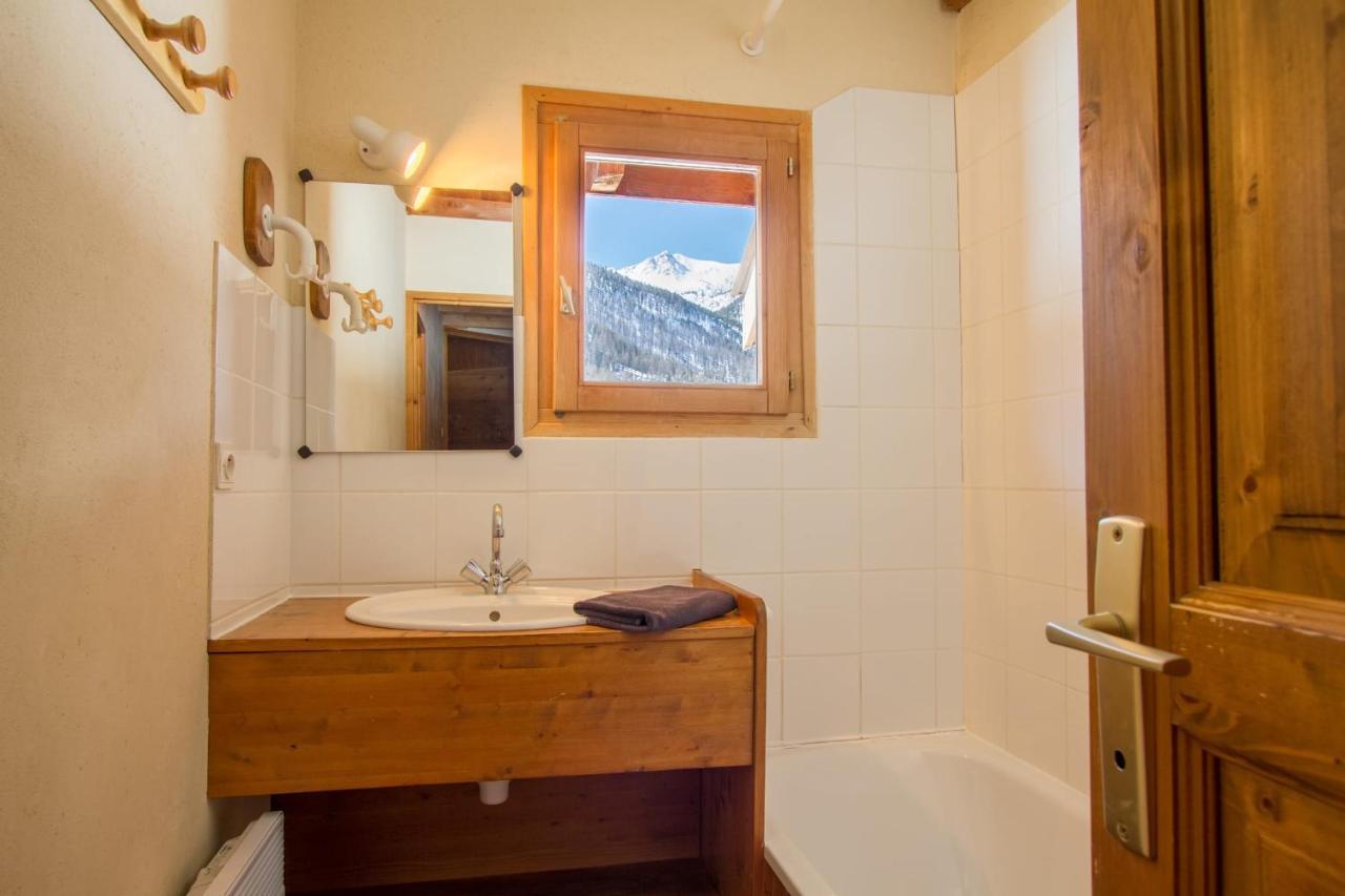 Le Gouroun Hameau Des Chazals Nevache Hautes Alpes Exterior photo